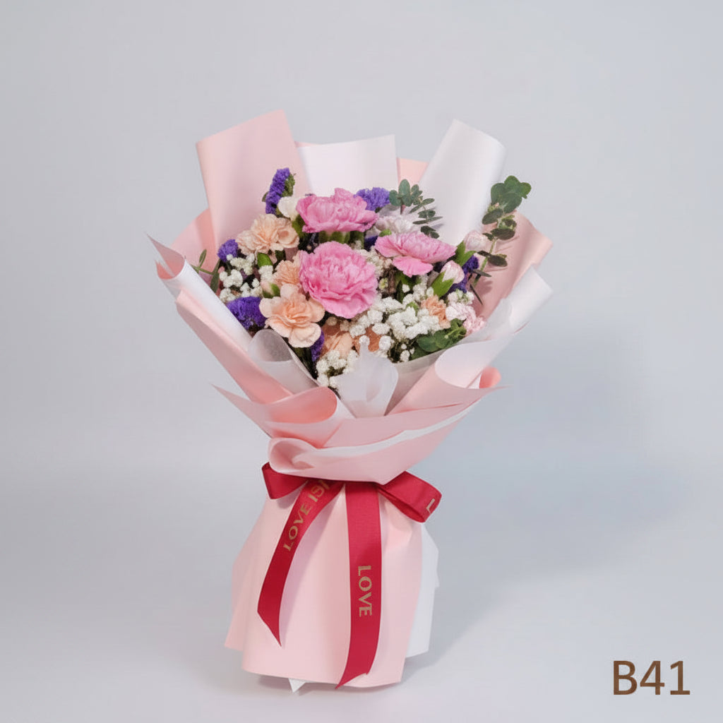 可愛小花束(康乃馨) B41